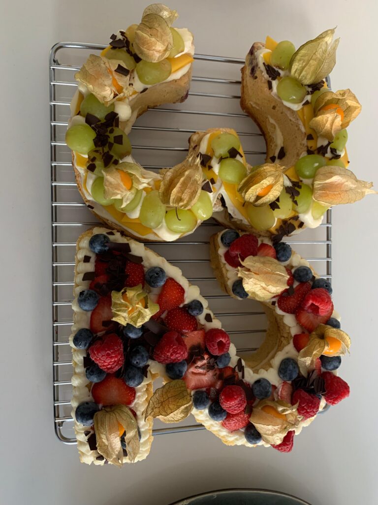 Foto 13 van een taart gemaakt door Ma-Ma's Toertjes